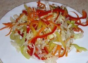 Kuhanje ukusne jesenske salate: recept bez sterilizacije.
