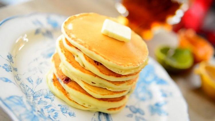 Classic Pancakes on a step by step recipe with photos
