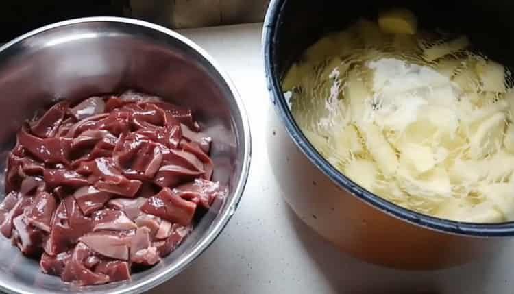 Para cocinar, corta el hígado