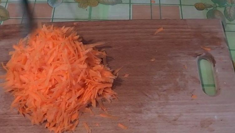 Grate carrots for cooking
