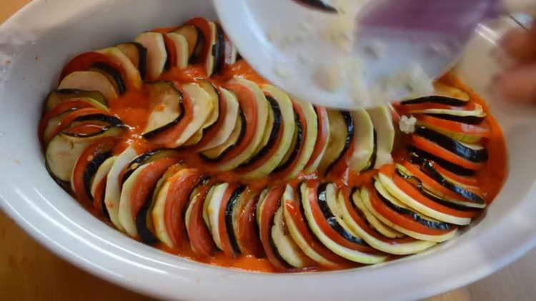 poner ajo en las verduras