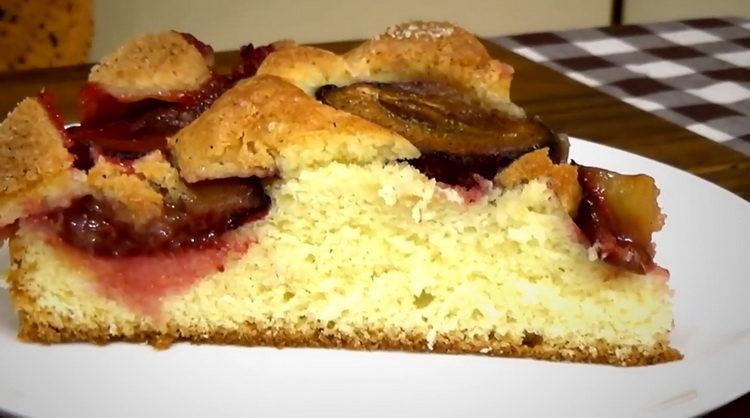 La receta de un pastel de ciruela simple, rápido y delicioso.
