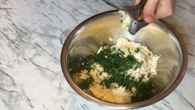 Grind garlic to cook