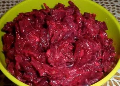 Beetroot salad with garlic and mayonnaise - very simple and tasty 🥣