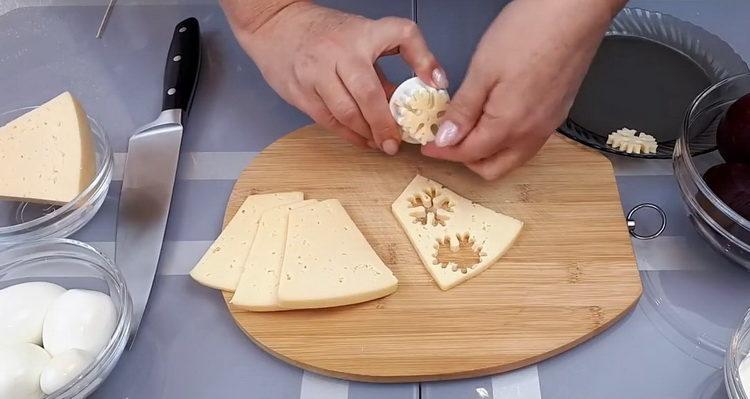 Cooking Beetroot Salad with Garlic and Cheese