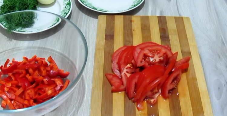 chop the tomato