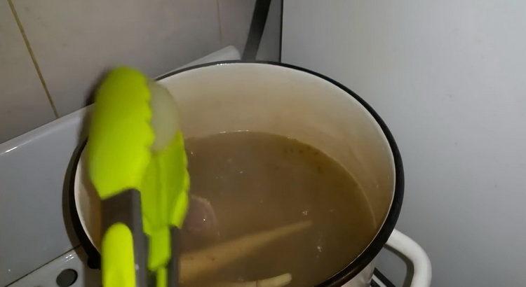 Boil the broth for cooking