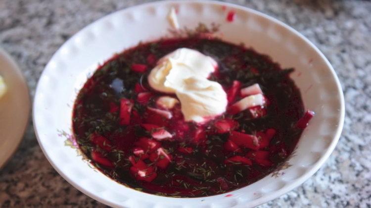 How to learn how to cook a delicious beetroot according to a classic recipe
