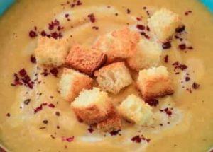 Cream soup with cauliflower and potatoes - healthy and very tasty