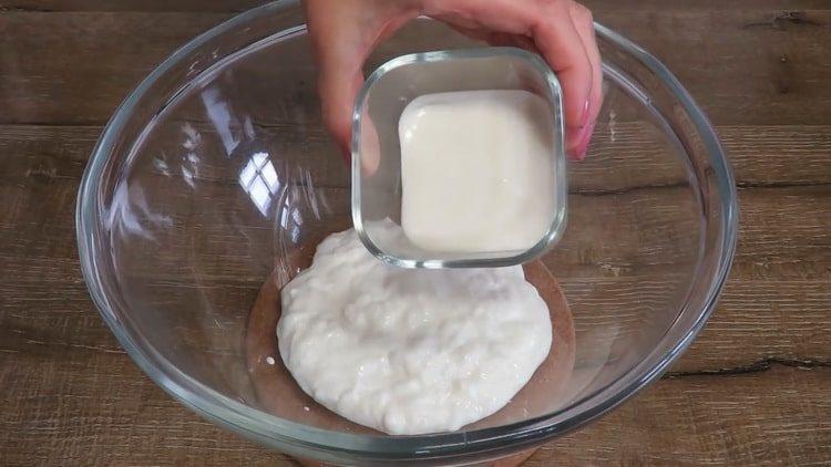 Cooking dough on kefir for a pie