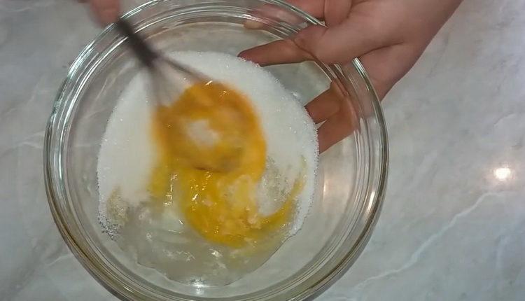 To make a cake, grind the yolk with sugar
