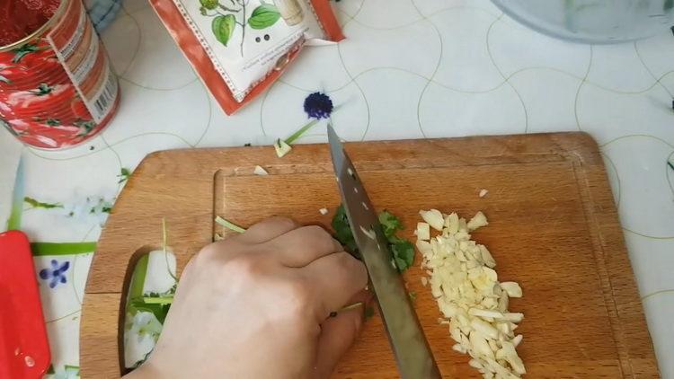 chop garlic and herbs