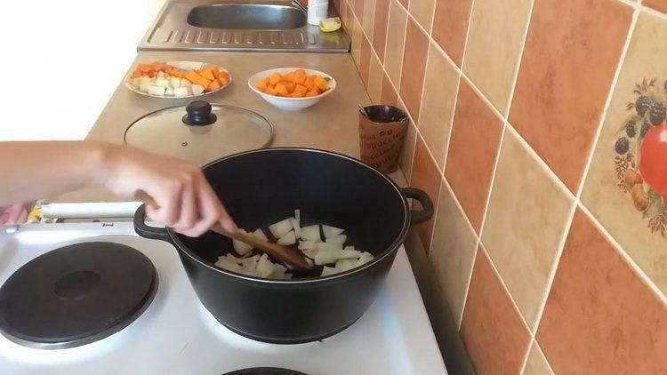 Prepara los ingredientes para cocinar.