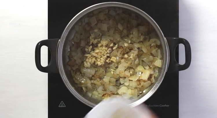 add garlic to the onion