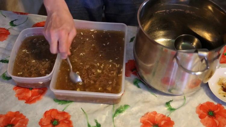 Préparer un plat pour la cuisine