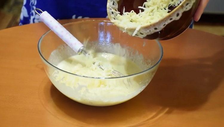 Rallar queso para cocinar