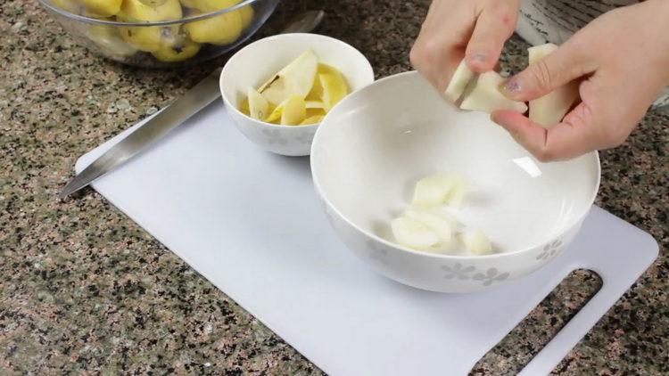 Chop pears