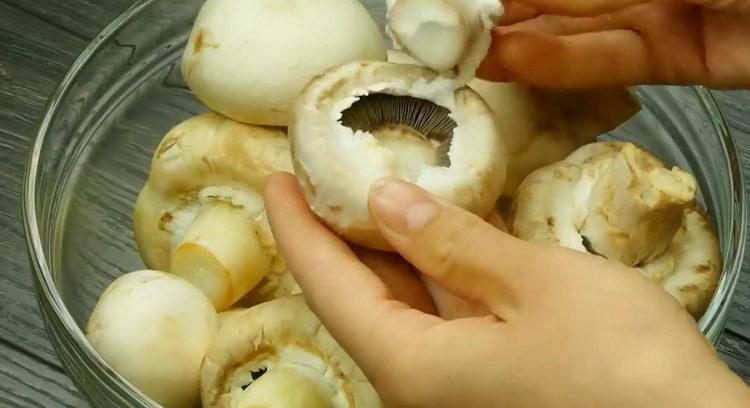 stuffed mushrooms in the oven with minced meat