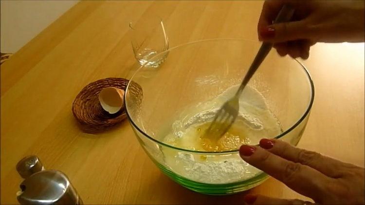 Receta clásica de cocinar strudel de manzana