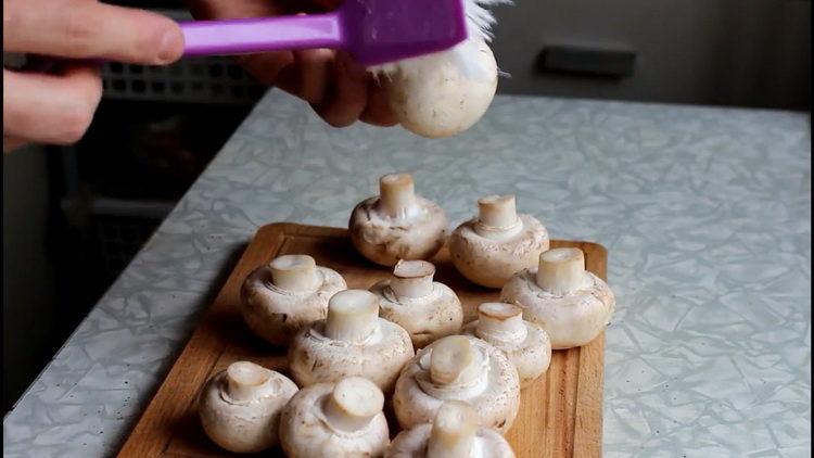 Cooking Mushroom Risotto