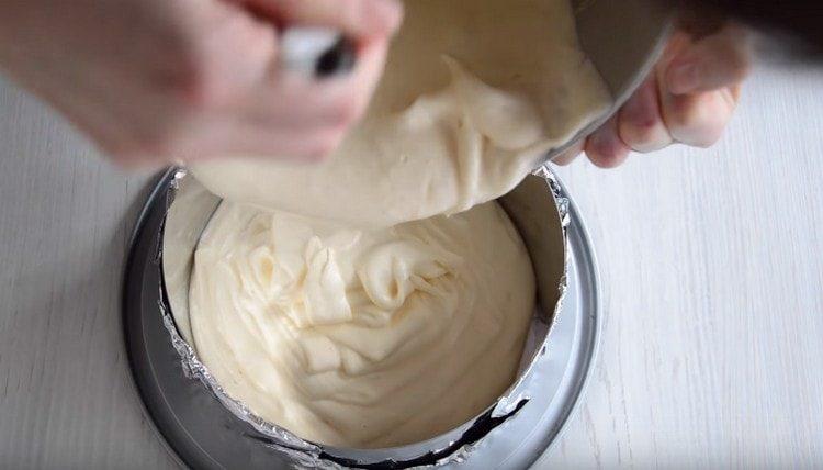 Pour the dough into the oven.