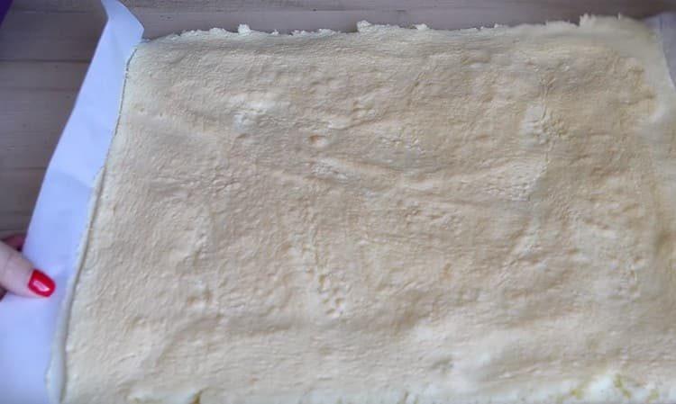 sponge cake is baked very quickly.