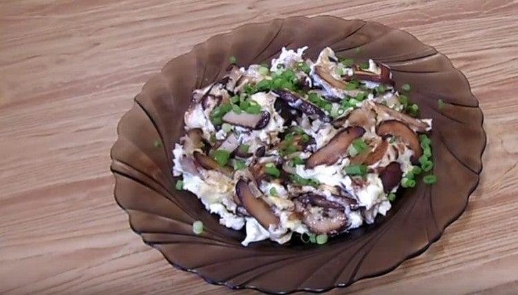 Shiitake mushrooms, as you can see, cook quickly and easily.