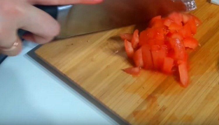 Kockice oguljene rajčice
