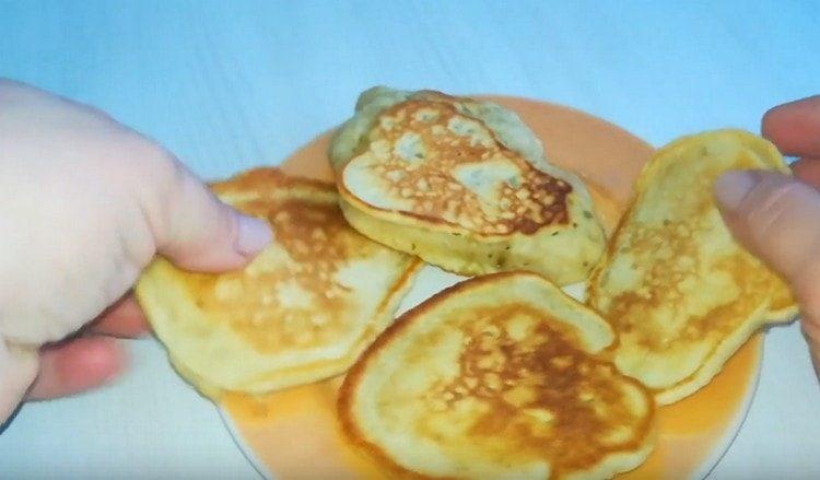 los panqueques en el agua no son peores que los cocinados en kéfir.