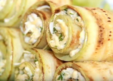 Les plus délicieux rouleaux de courgettes avec différentes garnitures