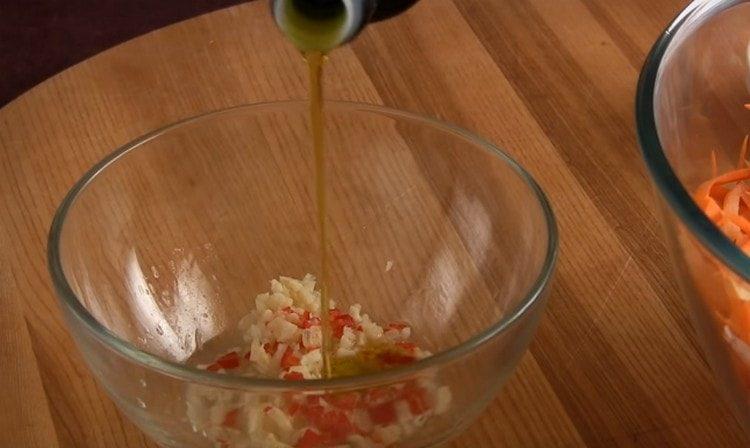 Add olive oil to the dressing, mix.
