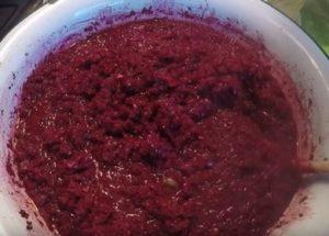 Naghahanda kami ng beetroot para sa taglamig: isang simpleng hakbang-hakbang na recipe na may isang larawan.