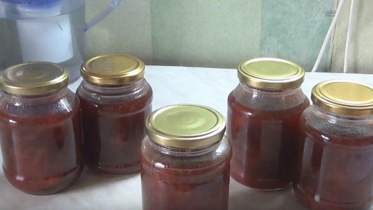 Here's a simple seedless plum jam recipe.