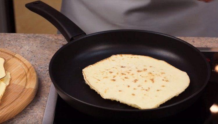 Fry the cakes in a dry pan.