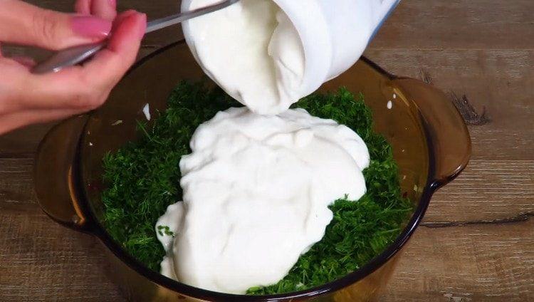 Add kefir to the dish.