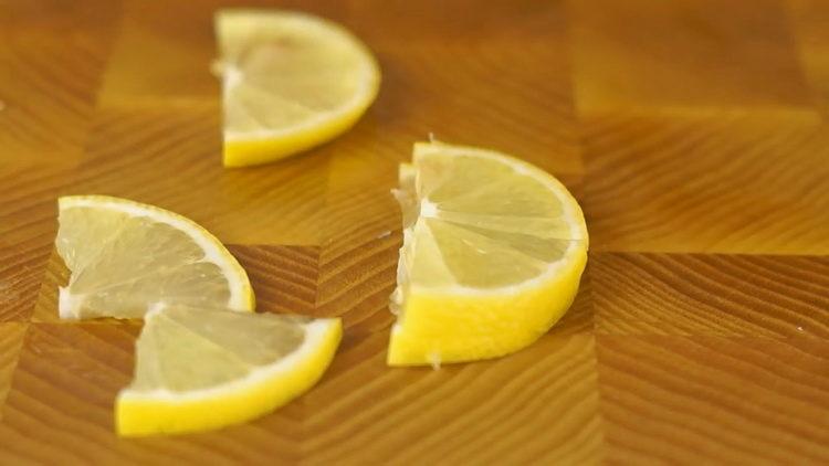 slice lemons