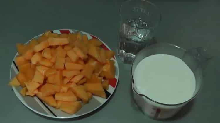 Cooking melon jam