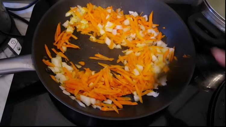 fry onions and carrots