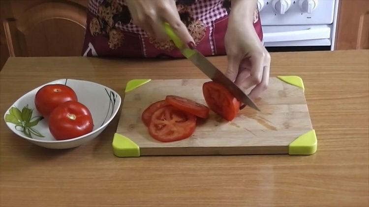 chop tomatoes