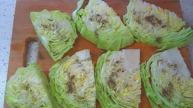 salt and pepper cabbage