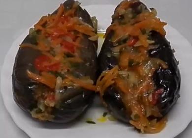 Una receta simple y deliciosa para berenjenas en escabeche rellenas de zanahorias y ajo