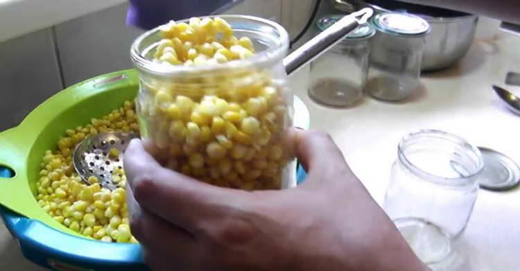 put the corn in jars