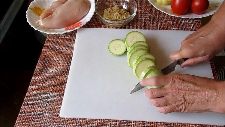 Como cocinar pollo con calabacín