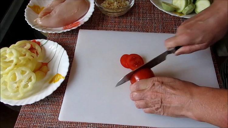 chop tomatoes