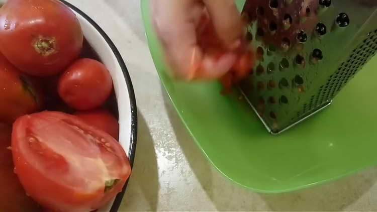 rub tomatoes