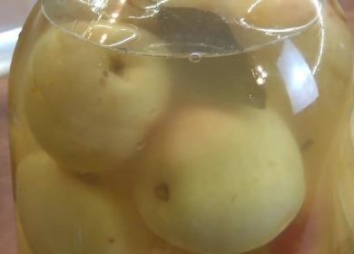 Osvedčený recept na nakladané jablká v nádobách na zimu🍏