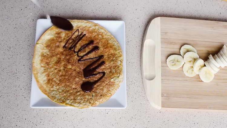 grease pancake with chocolate