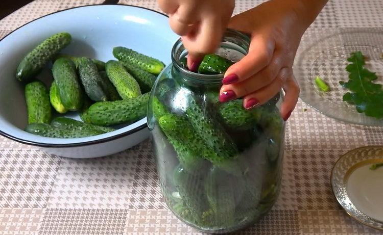 prepare cucumbers