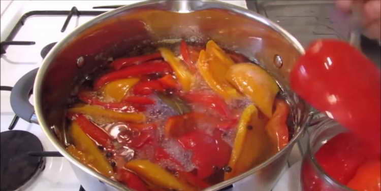 skuhajte cijelu papriku