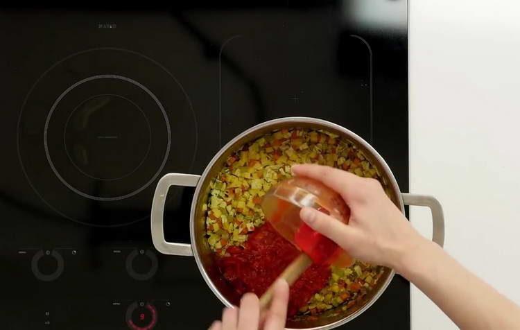 envoyer des tomates à la poêle